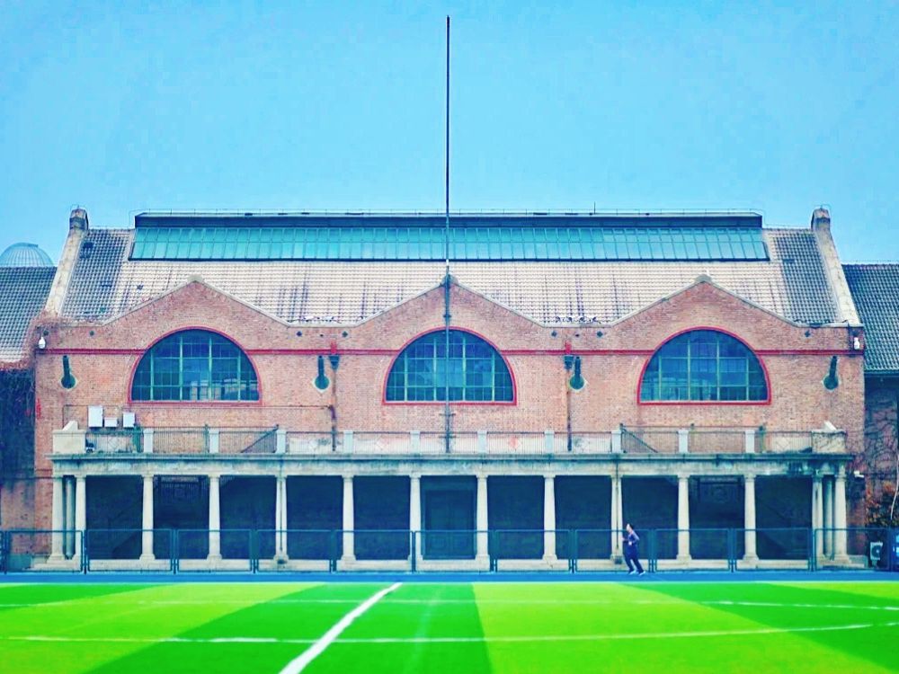 Sân bóng Tsinghua University
