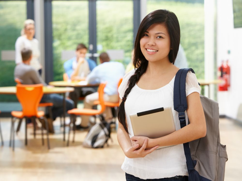 Chương trình học bằng tiếng Anh