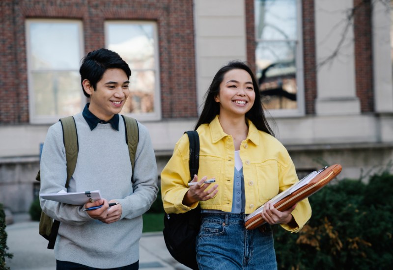 Bộ câu hỏi liên quan đến trường và ngành học