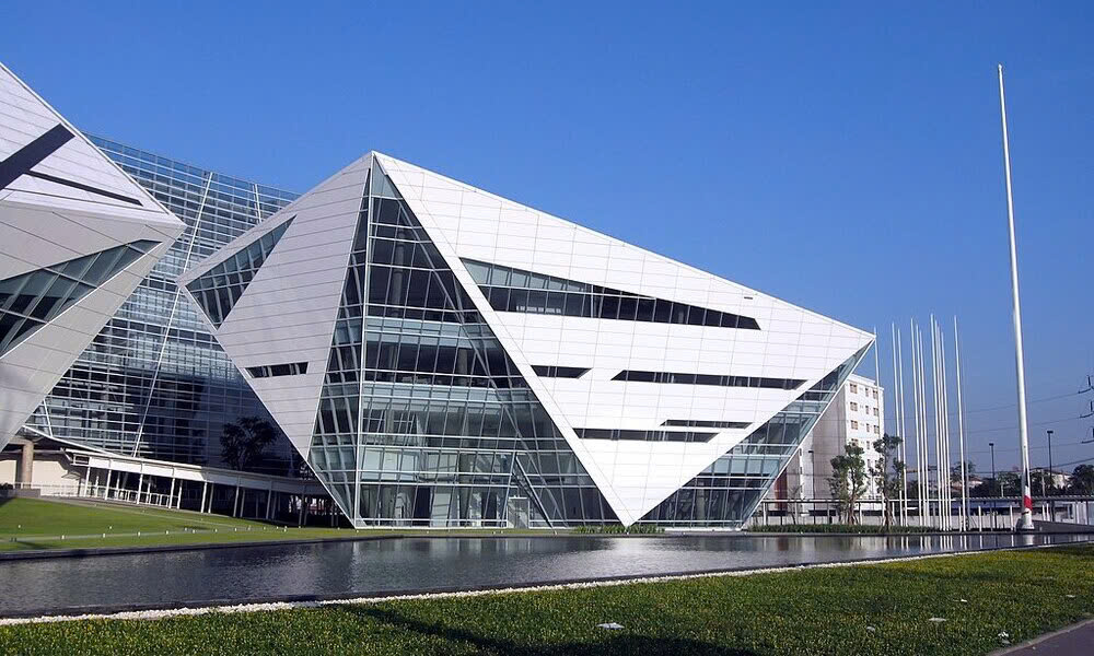 Đại học Bangkok ấn tượng