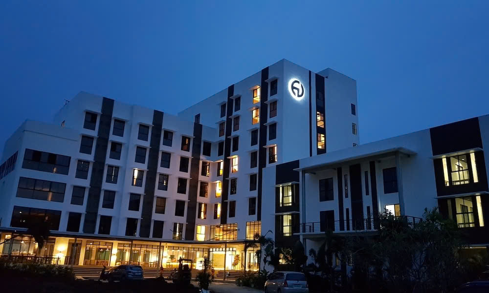 Trường Anh ngữ EV Academy