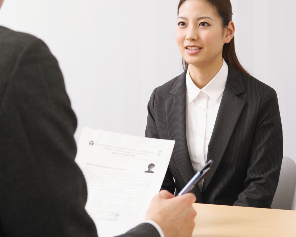 Thái độ khi phỏng vấn xin visa